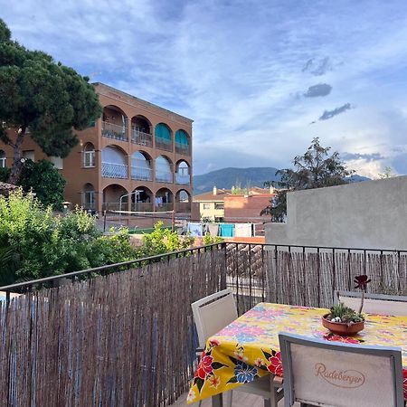Alojamiento Con Encanto En Planta Superior Ideal Para Trabajo Y Escapadas Familiares En Montserrat Esparreguera Extérieur photo