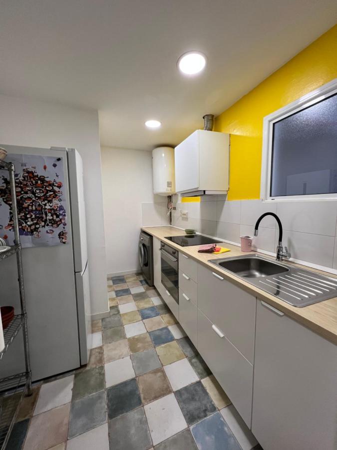 Alojamiento Con Encanto En Planta Superior Ideal Para Trabajo Y Escapadas Familiares En Montserrat Esparreguera Extérieur photo