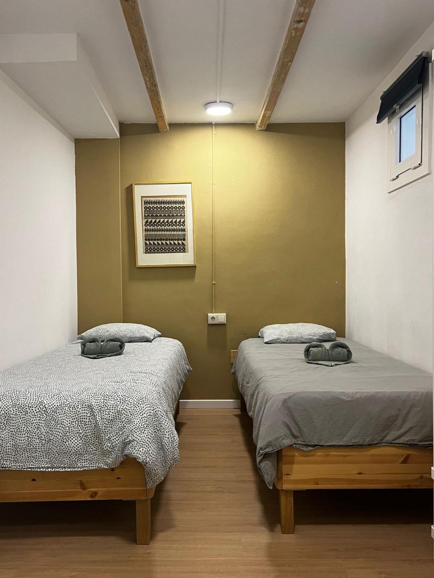 Alojamiento Con Encanto En Planta Superior Ideal Para Trabajo Y Escapadas Familiares En Montserrat Esparreguera Extérieur photo
