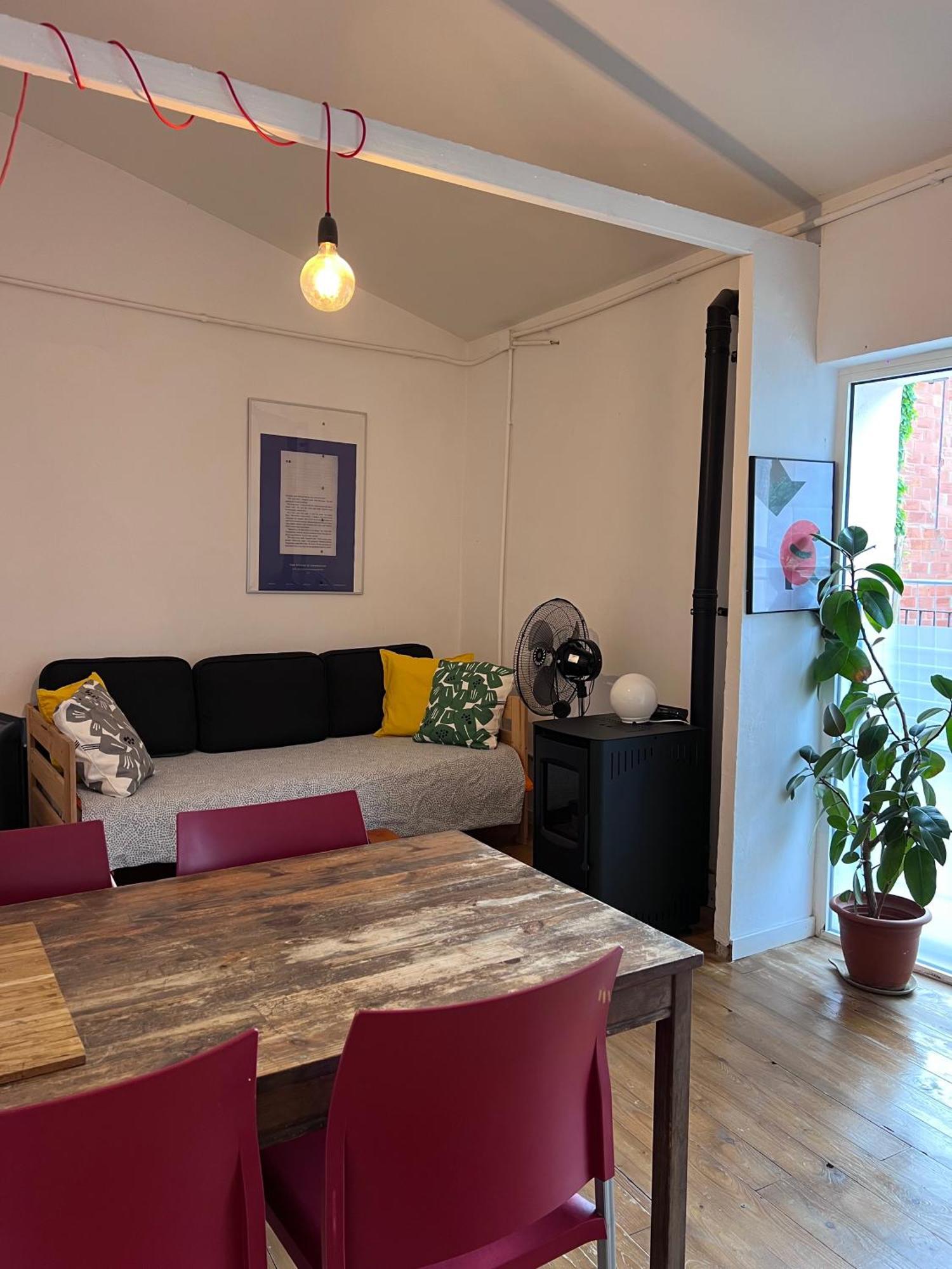Alojamiento Con Encanto En Planta Superior Ideal Para Trabajo Y Escapadas Familiares En Montserrat Esparreguera Extérieur photo